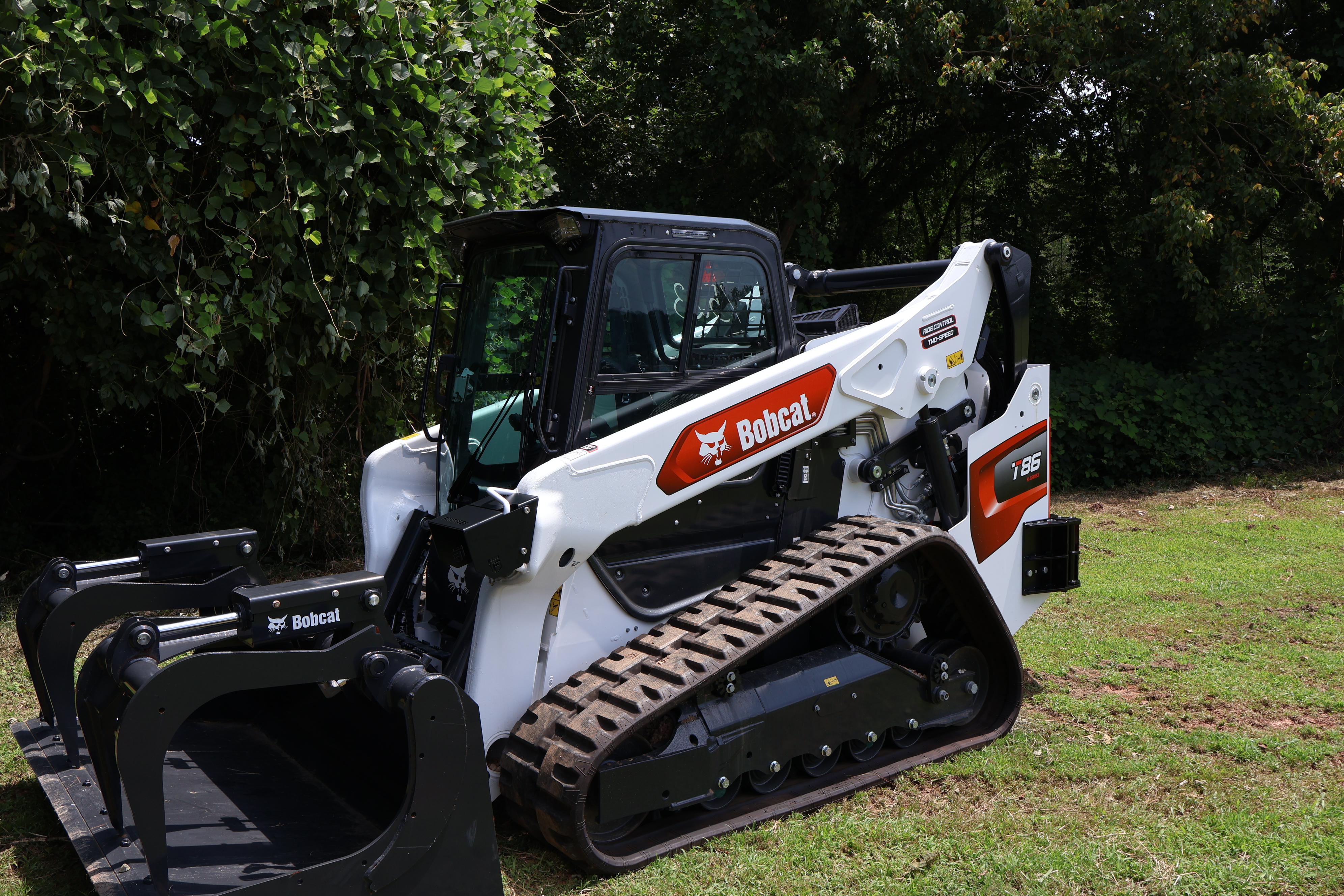 Bobcat T86 Coupler Guard - Image 2